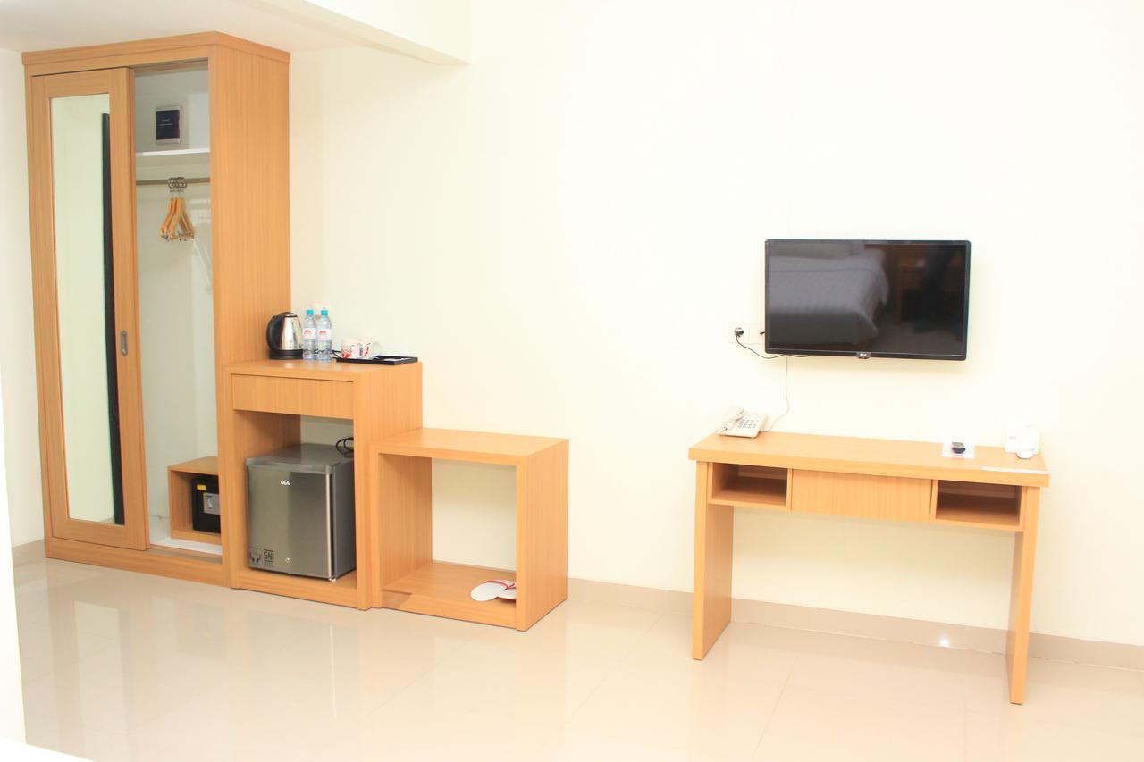 Naka Hotel Kupang Kupang  Buitenkant foto